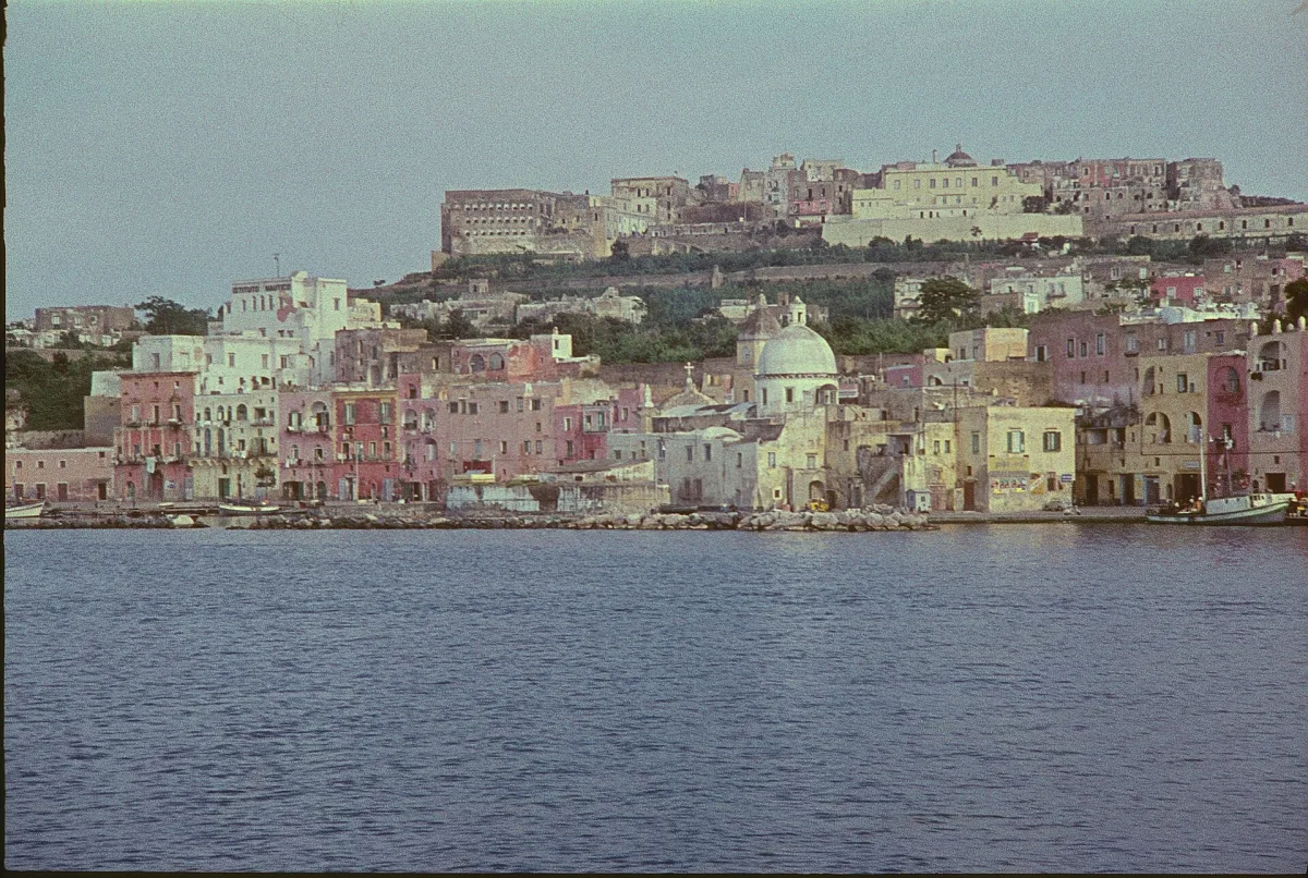 Dove parcheggiare a Procida: guida completa 2026