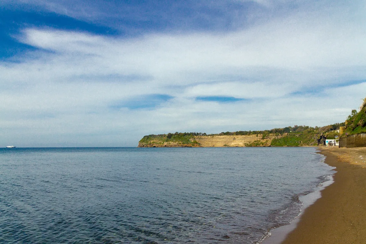 Procida con bambini: spiagge sicure, parchi e attività per tutta la famiglia
