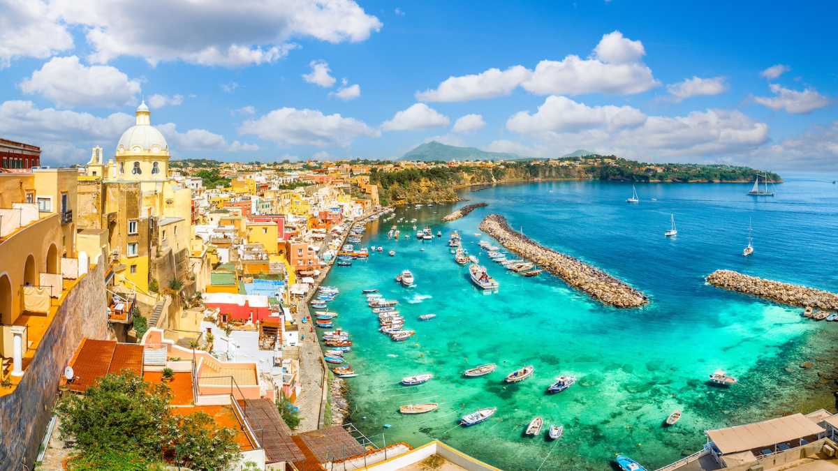 Procida con bambini: spiagge sicure, parchi e attività per tutta la famiglia